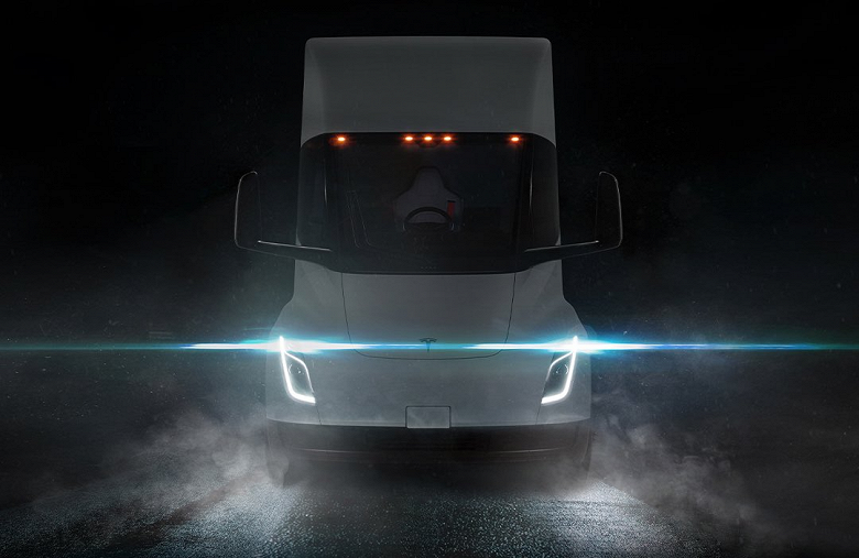Новая, уже серийная версия Tesla Semi будет представлена 1 декабря. Тогда же начнутся поставки первых машин